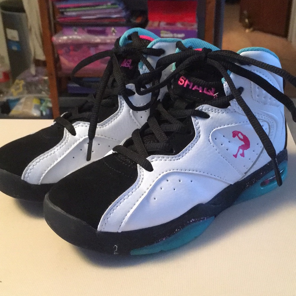 Youth basketball sneakers